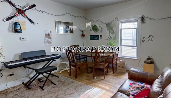 Brookline - $4,950 /mo