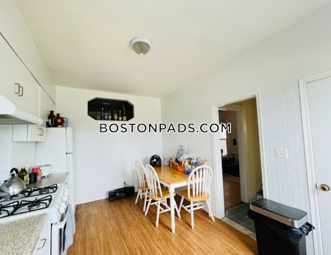 Boston - $6,350 /mo