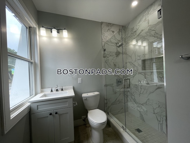 Boston - $5,400 /mo