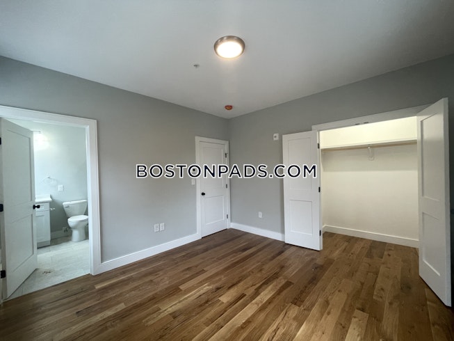 Boston - $5,400 /mo