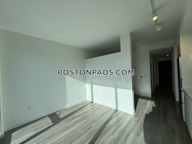 Boston - $6,639 /mo