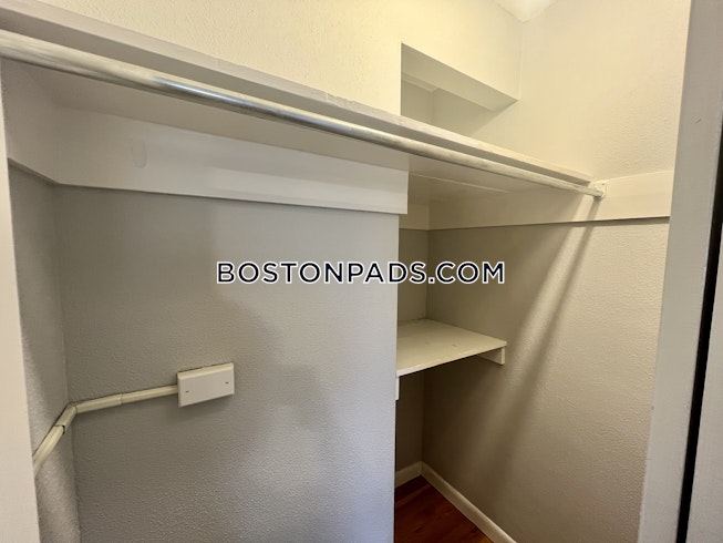 Boston - $2,750 /mo