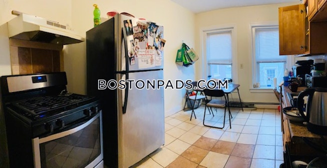 Boston - $3,200 /mo