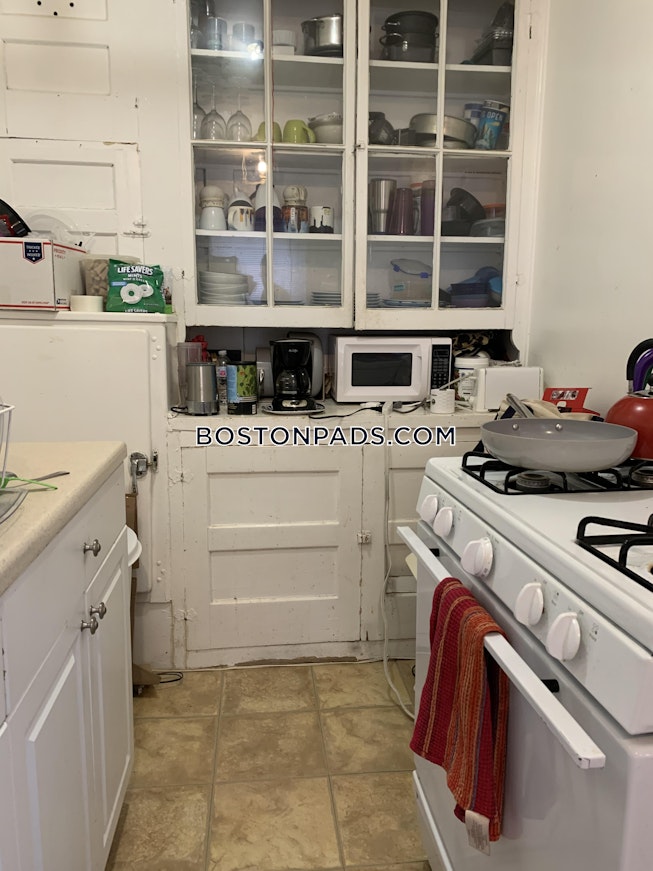 Boston - $1,725 /mo