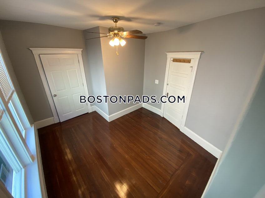 Boston - $7,450 /month