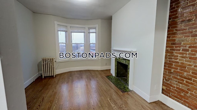 Boston - $4,075 /mo