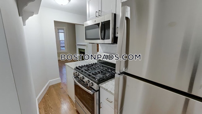 Boston - $4,075 /mo