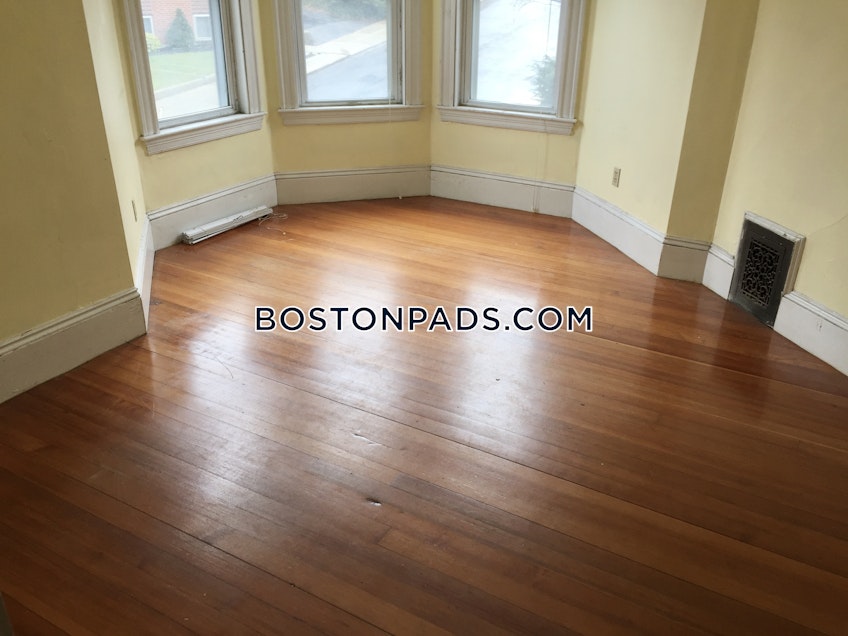 Boston - $3,400 /month