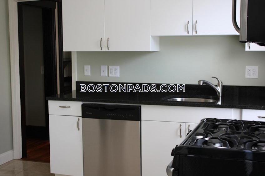 Boston - $3,300 /month