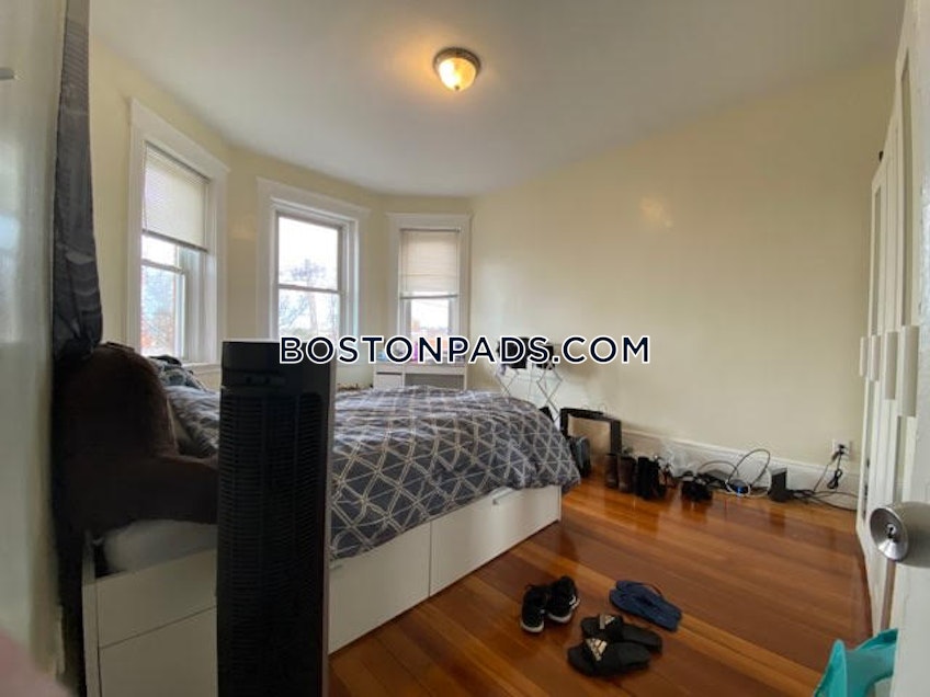 Boston - $3,600 /month