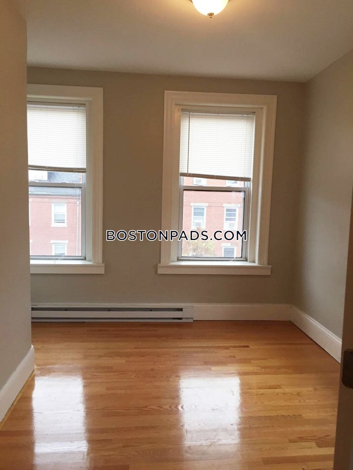 east-boston-3-beds-1-bath-boston-3100-4533158 