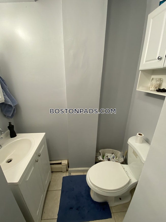 Boston - $5,400 /mo