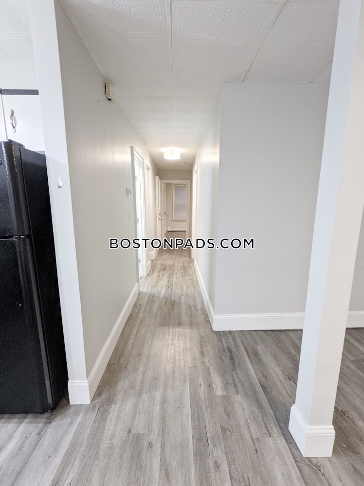 Maverick St., Boston