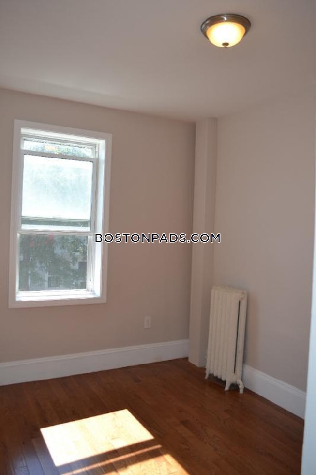 Boston - $3,800 /mo