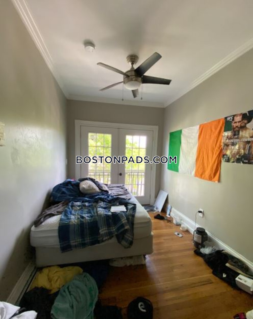 Boston - $4,800 /month