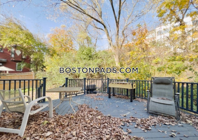 Roxbury Crossing - $4,200 /mo