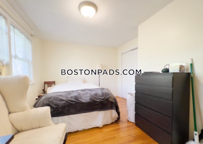 Roxbury Crossing - $4,200 /mo