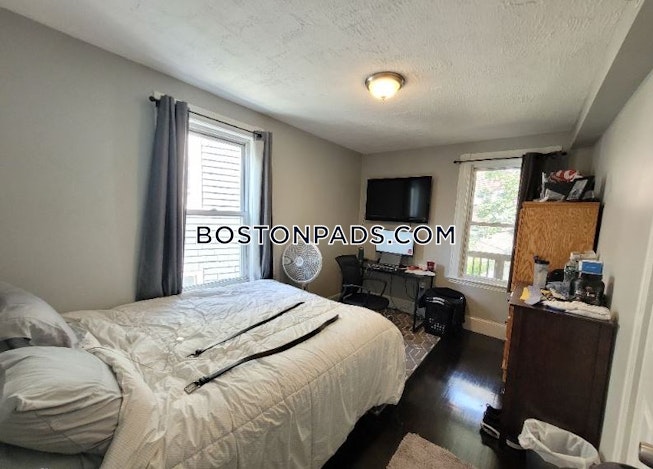 Boston - $3,100 /mo