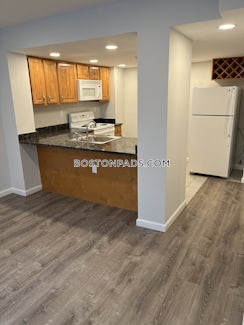 Boston, $2,475/mo