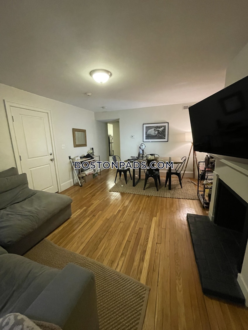 Boston - $4,450 /month