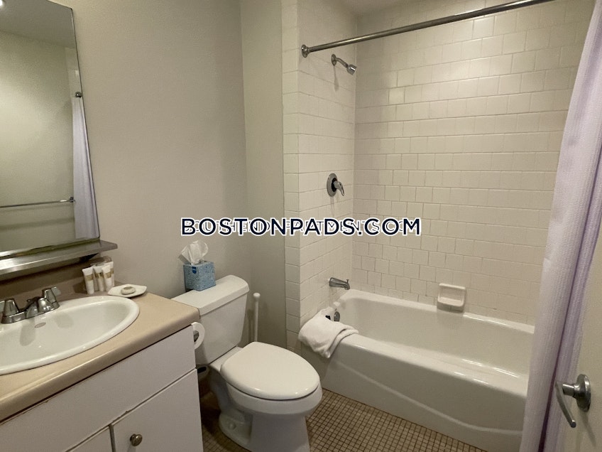 Boston - $5,225 /month