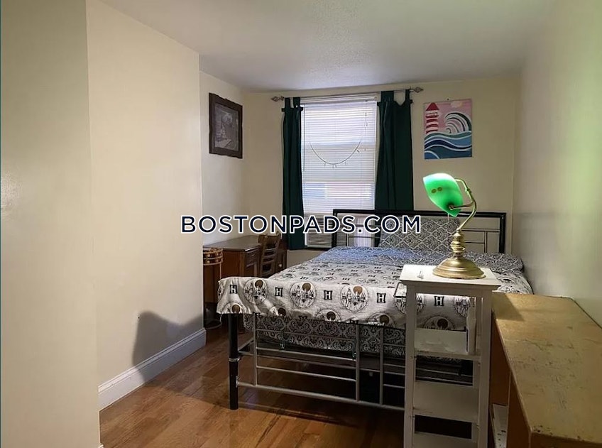 Boston - $2,880 /month