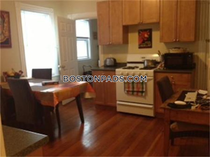 brookline-4-bed-1-bath-brookline-chestnut-hill-4000-4550010 