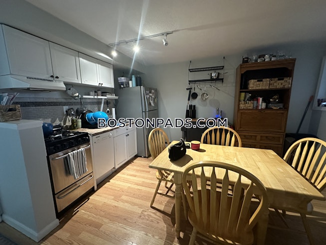 Boston - $2,525 /mo