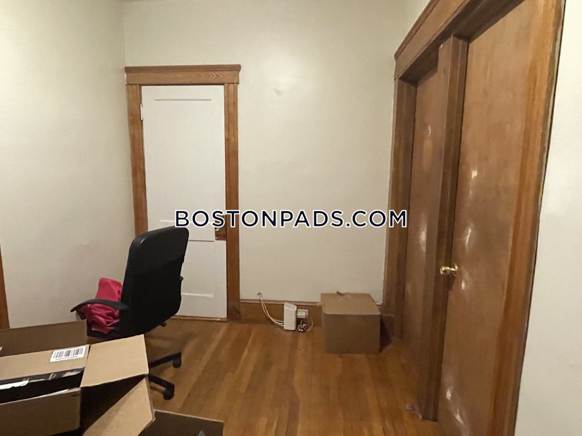 Boston - $3,200 /month