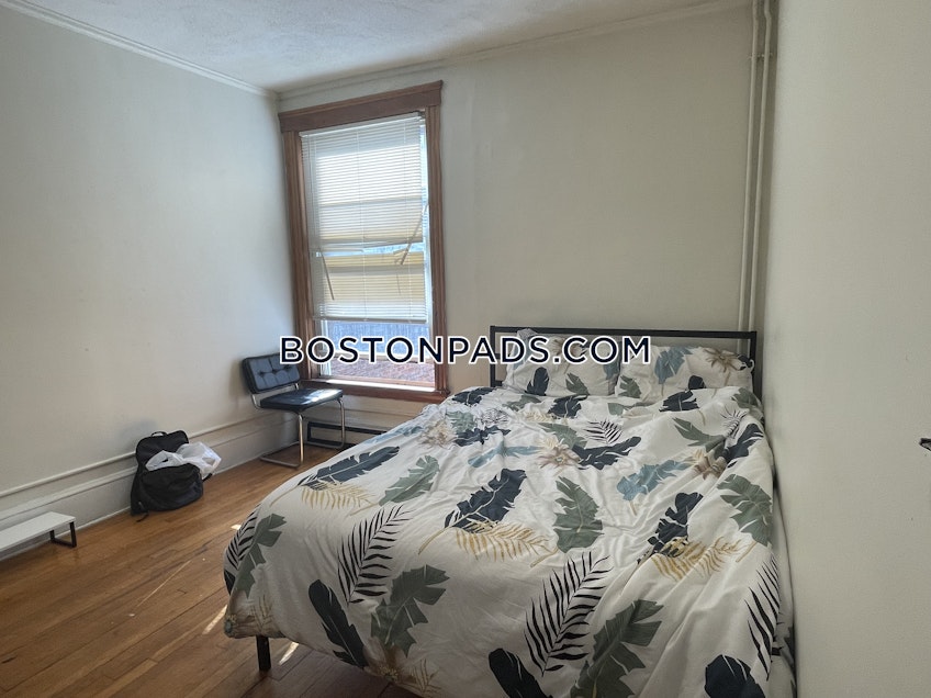 Boston - $3,200 /month