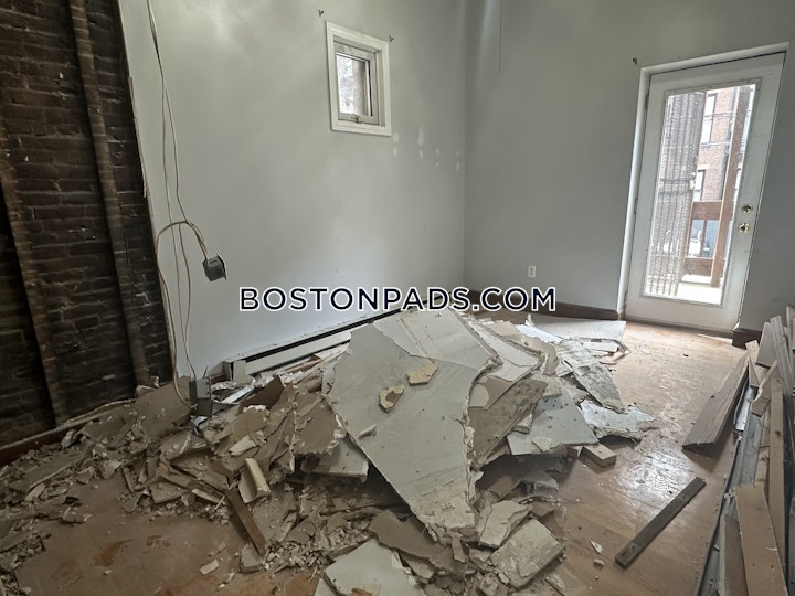 East Springfield Boston picture 7