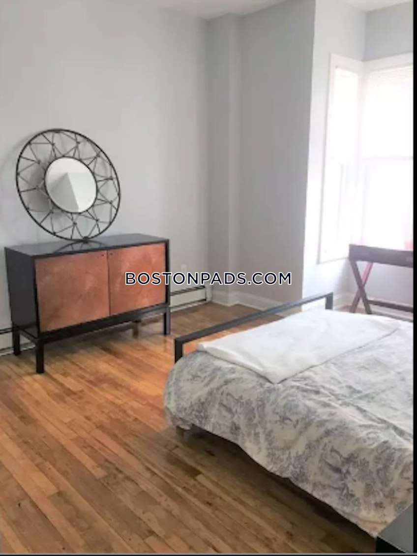 Boston - $2,500 /month