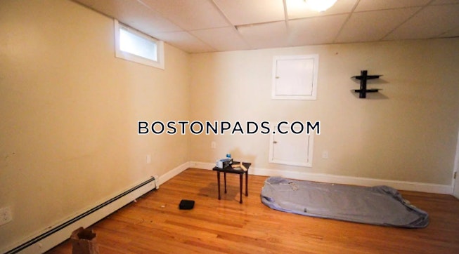 Boston - $3,900 /mo