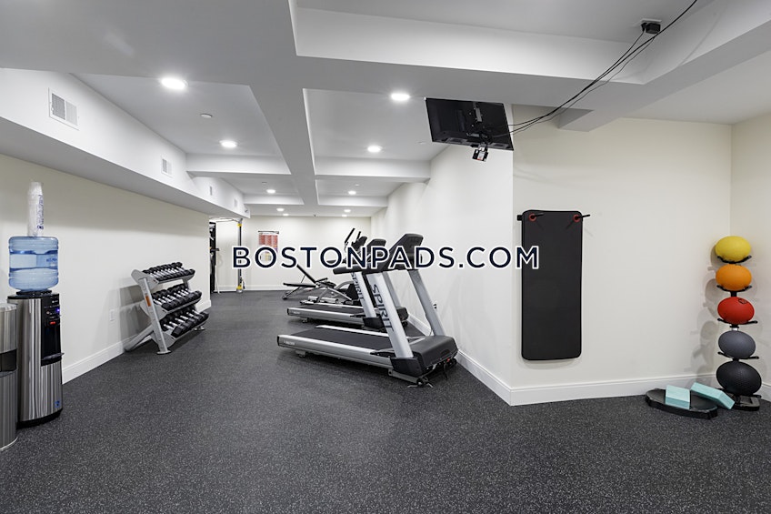 Boston - $4,700 /month