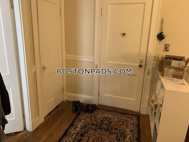 Boston - $2,850 /mo