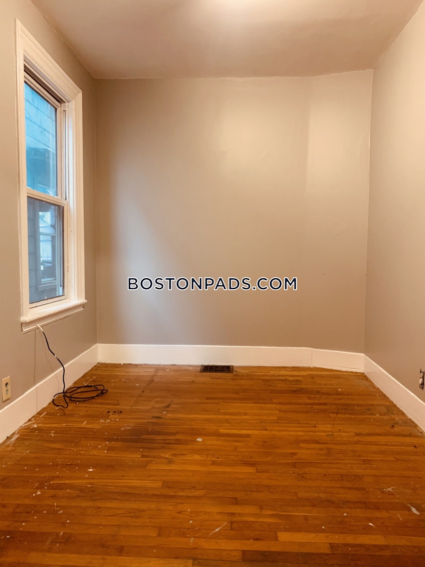 Boston - $1,800 /month