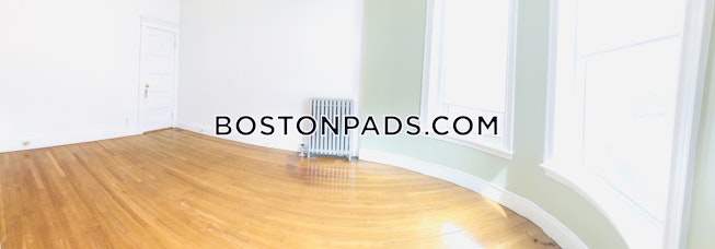 Boston - $3,200 /mo