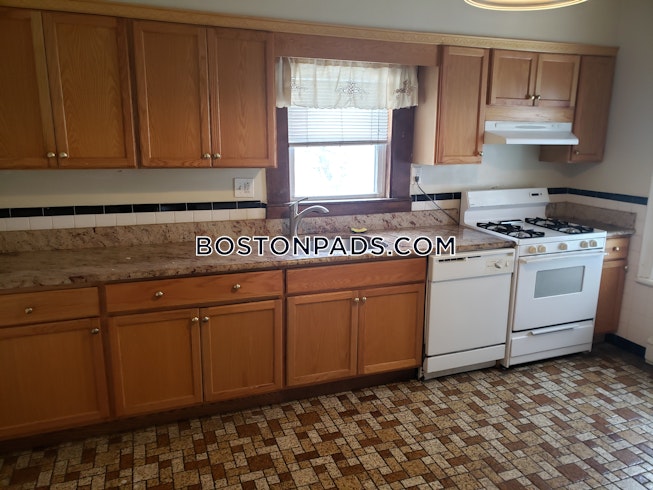 Boston - $3,900 /mo