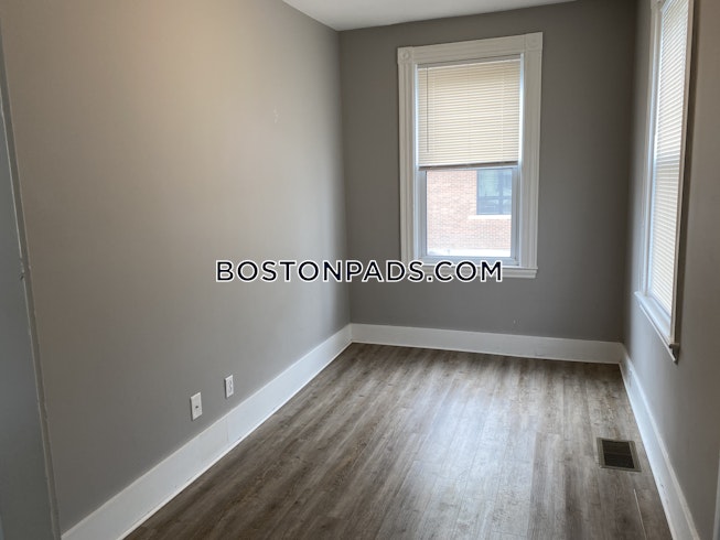 Boston - $5,410 /mo