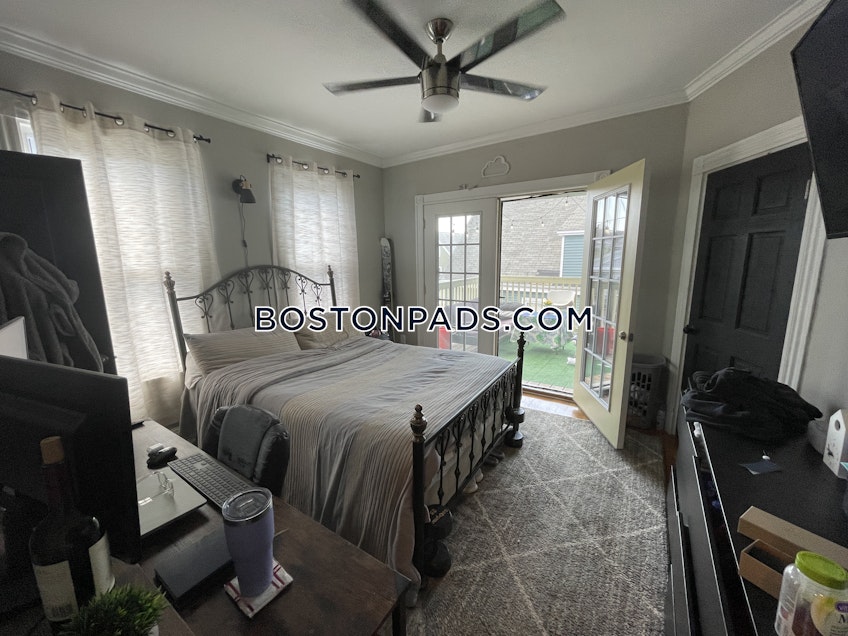 Boston - $4,800 /month