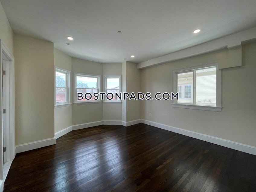 Boston - $5,200 /month