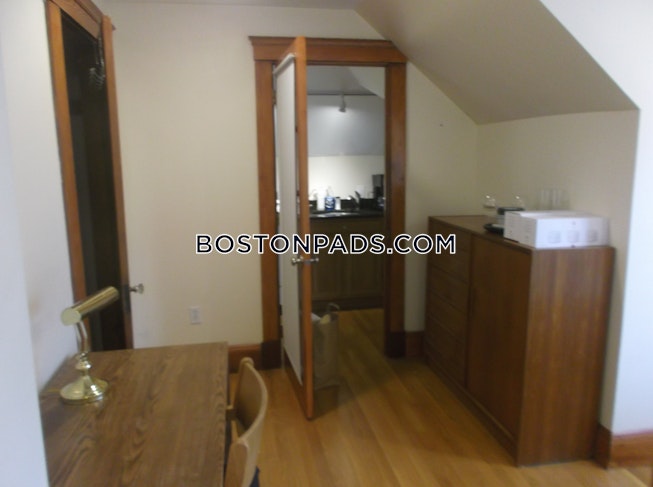 Brookline - $2,000 /mo