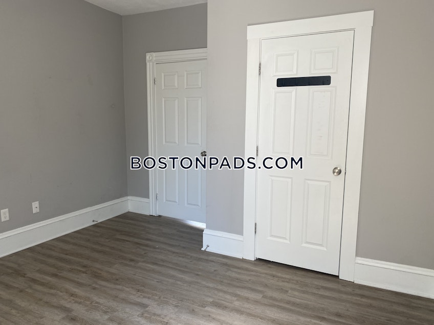 Boston - $5,460 /month