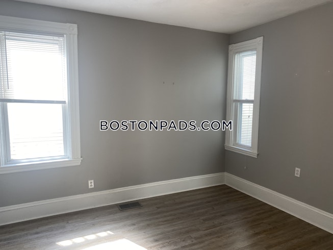 Boston - $5,410 /mo