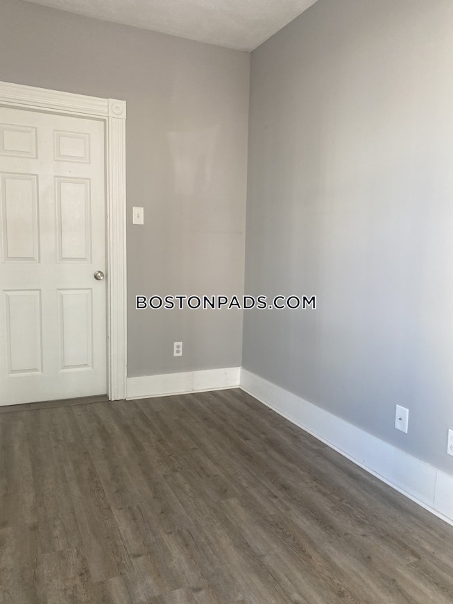 Boston - $5,410 /mo