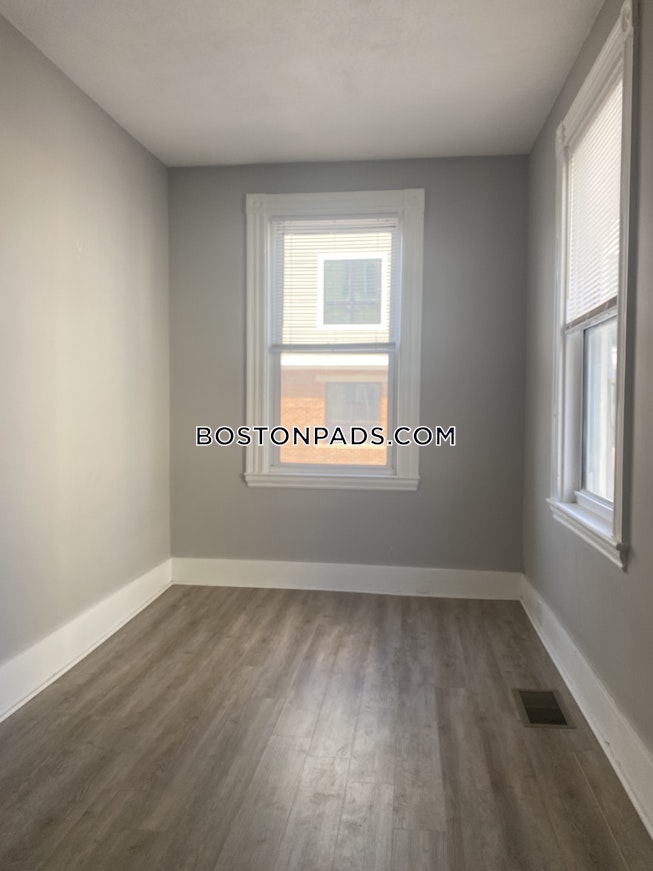 Boston - $5,410 /mo