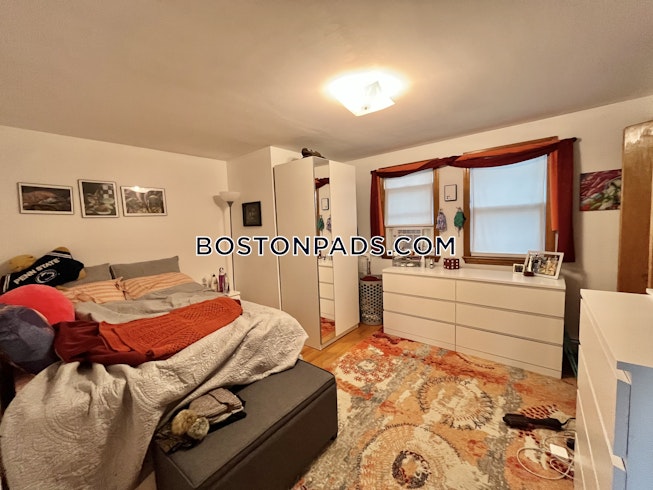 Boston - $3,000 /mo