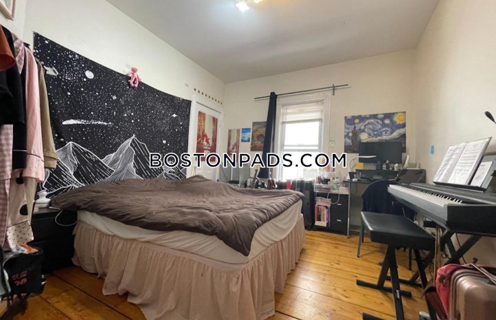 brookline-4-beds-2-baths-brookline-village-4900-4576354 