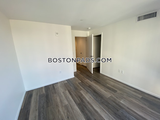 Boston - $3,543 /mo