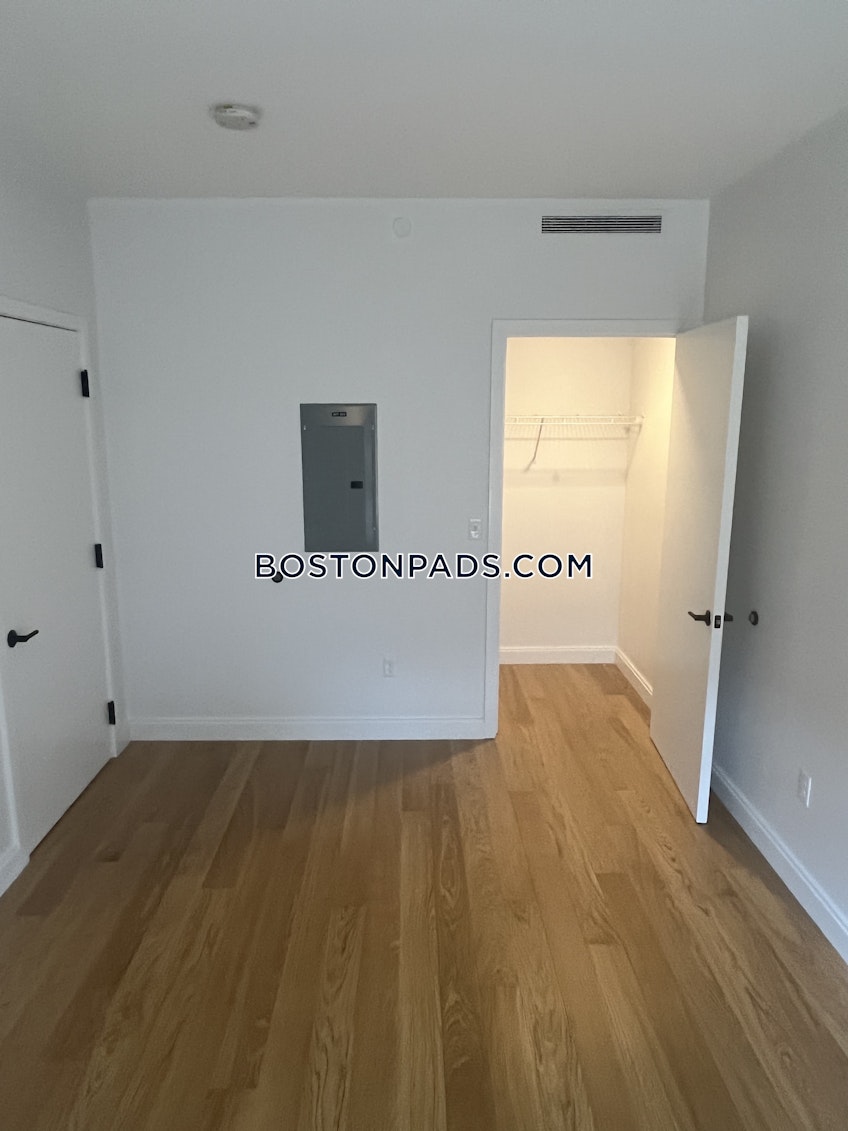 Boston - $5,300 /month